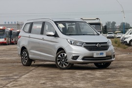 2018款长安欧尚 A600 1.6L 自动豪华型