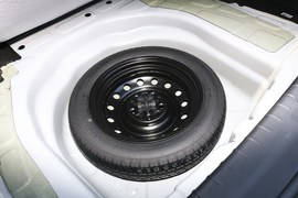 2018款吉利新帝豪 1.5L CVT豪华版