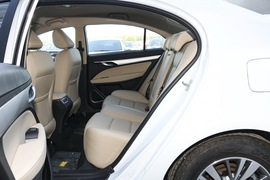2018款吉利新帝豪 1.5L CVT豪华版