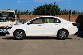 2018款吉利新帝豪 1.5L CVT豪华版