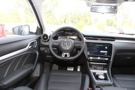 2018款MG名爵6 45T E-DRIVE智驱混动 PILOT尊享互联网版