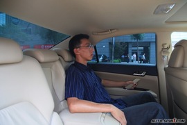 2009款丰田锐志2.5V试驾