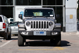 2018款 Jeep牧马人 2.0T Sahara 四门版