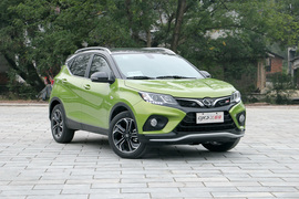 2019款东南DX3X酷绮 1.5T CVT旗舰型