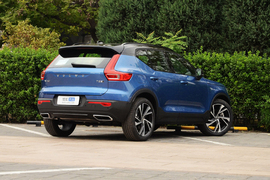 2019款沃尔沃xc40 t4四驱 子夜亚马逊蓝