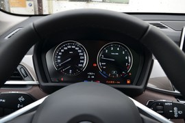 仪表板