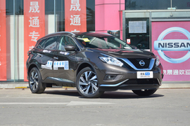 2019款日产楼兰2.5L 自动四驱混动智联尊尚版