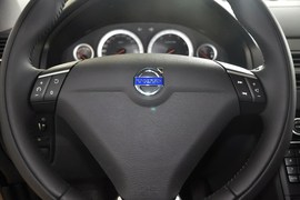 2013款沃尔沃XC90 2.5T行政升级版
