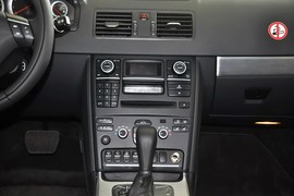 2013款沃尔沃XC90 2.5T行政升级版