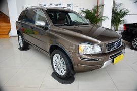 2013款沃尔沃XC90 2.5T行政升级版