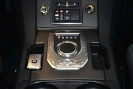 2014款路虎第四代发现3.0 SDV6 HSE柴油版