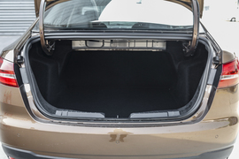 2019款福特福睿斯 1.5L手动悦享型