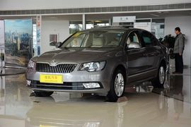 2014款斯柯达速派2.0TSI手自一体尊仕版