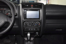 2012款铃木吉姆尼1.3L 四驱自动JLX导航版