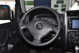 2012款铃木吉姆尼1.3L 四驱自动JLX导航版