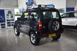 2012款铃木吉姆尼1.3L 四驱自动JLX导航版