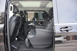 2018款奔驰V260 L 尊贵加长版