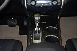 2014款日产天籁公爵2.5L XV尊享版