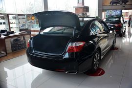 2014款本田雅阁2.0LX 舒适版