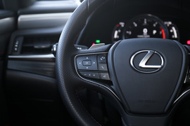 2018款雷克萨斯ES 260 F SPORT版