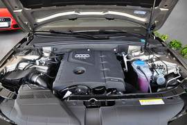 2013款奥迪A4L 35 TFSI自动标准型