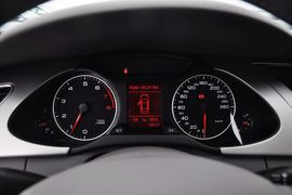 2013款奥迪A4L 35 TFSI自动标准型