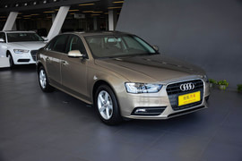 2013款奥迪A4L 35 TFSI自动标准型