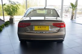 2013款奥迪A4L 35 TFSI自动标准型