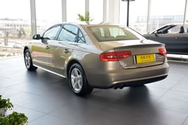 2013款奥迪A4L 35 TFSI自动标准型