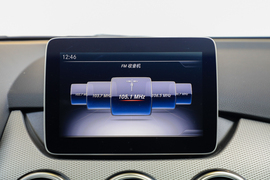 2019款奔驰B200 动感型