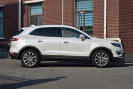 2019款林肯MKC 2.0T 四驱尊雅版