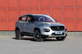 2019款宝骏510 1.5L 手动尊享型