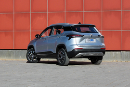 2019款宝骏510 1.5L 手动尊享型