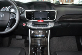2014款本田雅阁2.4LX舒适版
