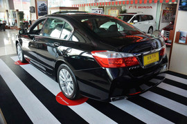 2014款本田雅阁2.4LX舒适版