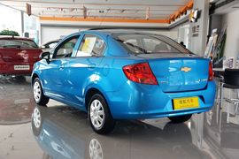 2013款雪佛兰赛欧三厢1.4优逸幸福版