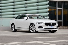 2019款沃尔沃S90 T5 智尊版