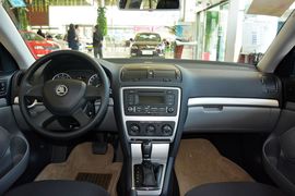 2014款斯柯达明锐1.6L手自一体逸杰版