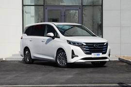 2019款广汽传祺GM6 270T 自动尊贵版 7座
