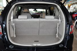 2013款马自达8 2.5L至尊版