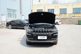 2018款Jeep指挥官 2.0T 四驱智享版