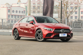 2019款奔驰A 200 L 运动轿车先行特别版