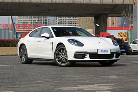 2018款保时捷  Panamera4 E-Hybrid 2.9T