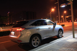 2009款雷克萨斯RX450h试驾