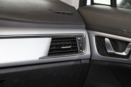 2018款 吉利帝豪GSe 尊尚型