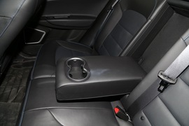 2018款 吉利帝豪GSe 尊尚型