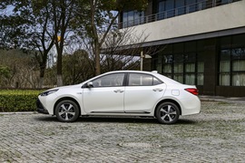 2019款 广汽丰田雷凌双擎E+ 1.8PH V CVT豪华版