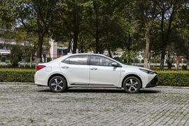 2019款 广汽丰田雷凌双擎E+ 1.8PH V CVT豪华版