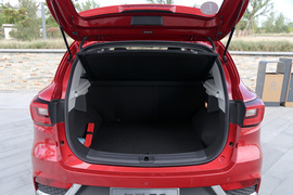 2018款名爵ZS 1.5L 手动65寸巨幕天窗版