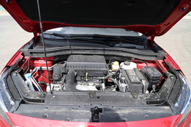 2018款名爵ZS 1.5L 手动65寸巨幕天窗版